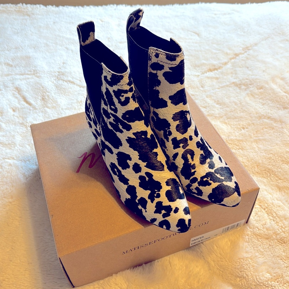 NEW Harper Matisse cow print boot